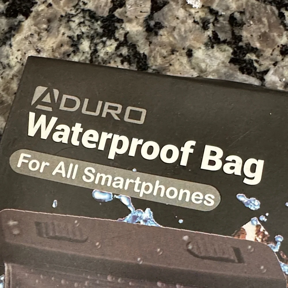 Aduro Waterproof Phone Bag - NEW